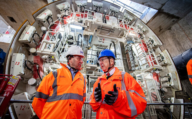 ail_minister_lord_peter_hendy_and_new_hs2_ceo_mark_wild_at_old_oak_common_east_box_where_the_euston_tbms_are_being_prepared-